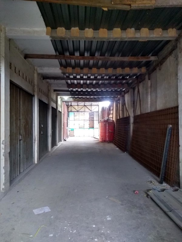 Ruang Usaha letaknya di Jalan Utama Petukangan 