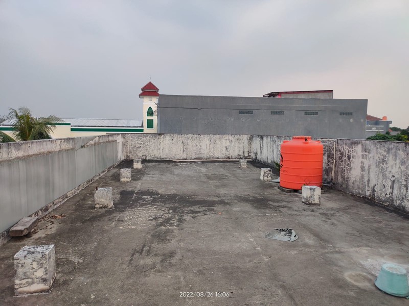 Ruang Usaha letaknya di Jalan Utama Petukangan 