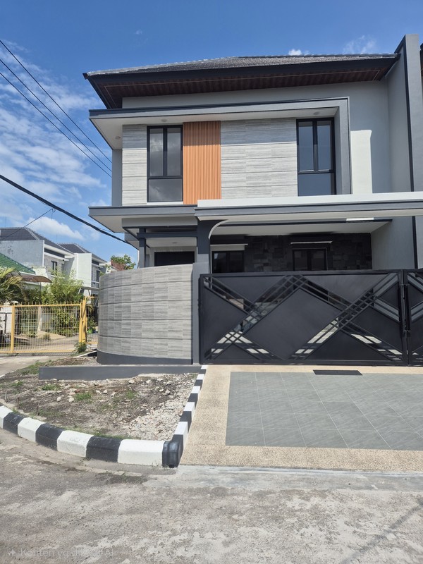 RUMAH BARU GRESS HOT MODERN MINIMALIS  SUTOREJO PRIMA, SURABAYA TIMUR