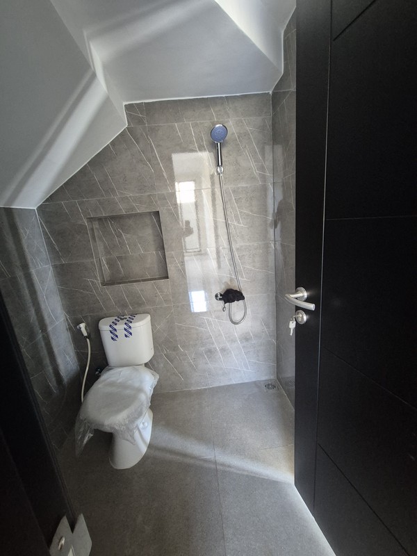 RUMAH BARU GRESS HOT MODERN MINIMALIS  SUTOREJO PRIMA, SURABAYA TIMUR