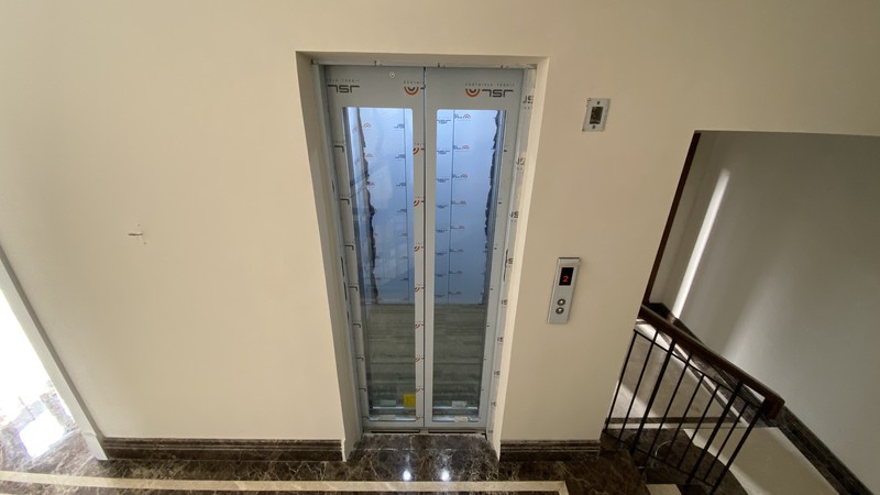 Di jual Brand new modern house di gandaria, kebayoran baru