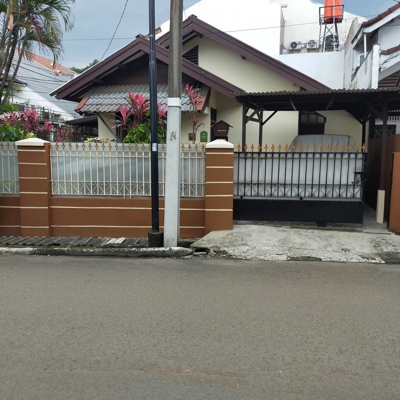 Rumah Bagus Di Jl Jalak Utama, Komp DPR Pondok Ranji Tangerang Selatan