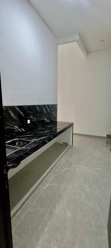 Rumah Bagus Di Jl Sutera Kirana, Cluster Sutera Kencana Alam Sutera