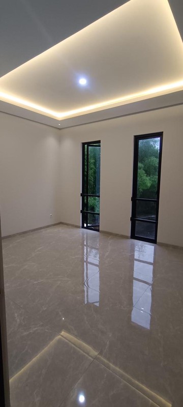 Rumah Bagus Di Jl Sutera Kirana, Cluster Sutera Kencana Alam Sutera