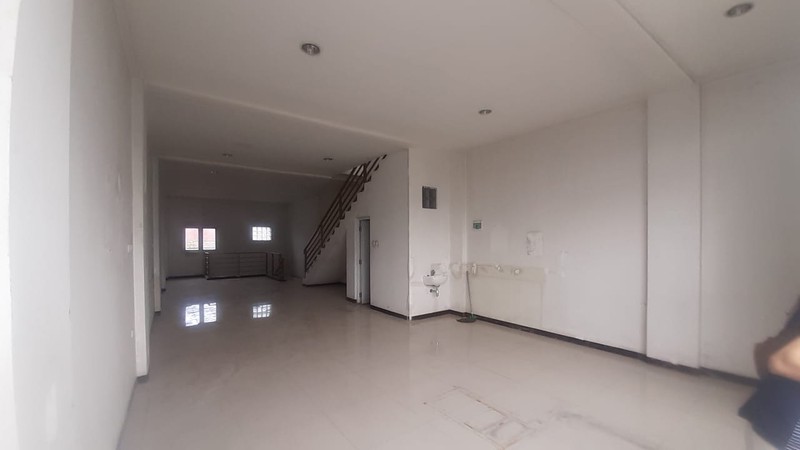 Ruko Posisi Strategis di Jalan Raya Caringin dekat Pintu Tol Padalarang 