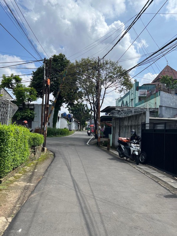 Rumah Kontrakan 9 Pintu Di Jl Cempaka, Rengas Tangerang Selatan