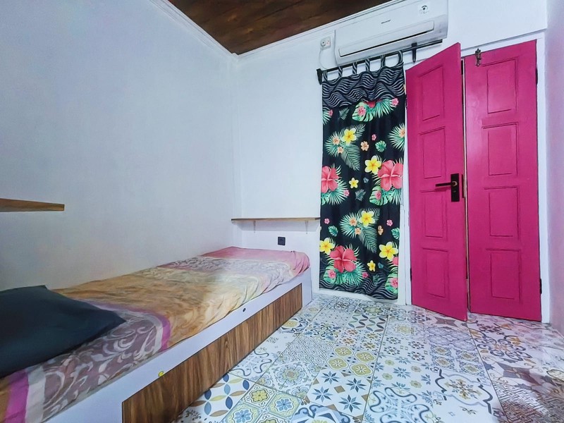 Rumah Kos-kosan Di Jl Mustika Raya Ciputat Tangerang Selatan