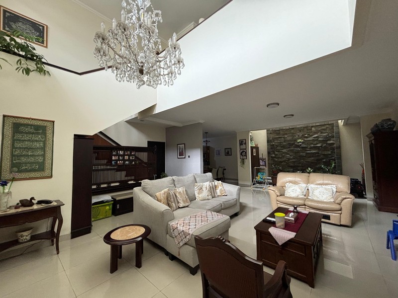 Rumah Bagus Di Jl Villa Delima Timur Lebak Bulus Jakarta Selatan