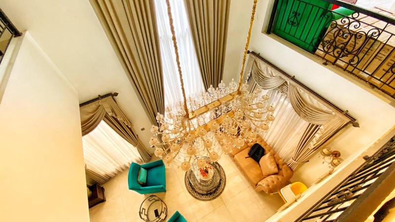 DI JUAL RUMAH MEWAH DI LARANGAN, TANGERANG KOTA