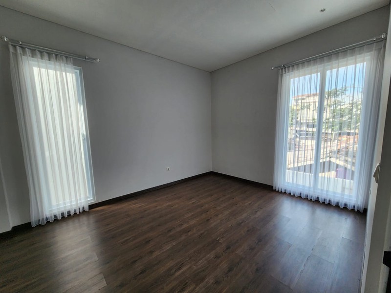 Rumah Dijual Komplek Megapolitan Cinere