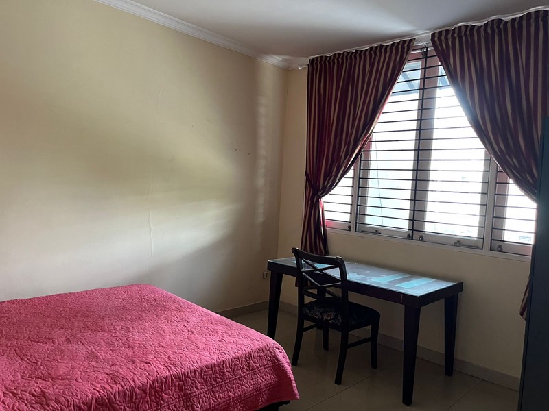 Di jual rumah cantik di kartika alam III pondok indah