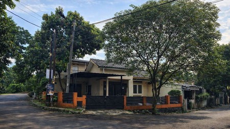 Rumah Hoek - Taman Yasmin Sektor 7 Bogor, Lokasi Depan Taman 