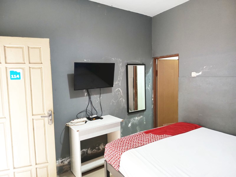 DIJUAL Homestay/Penginapan di Belakang SGM dekat exit tol Prambanan - Klaten.