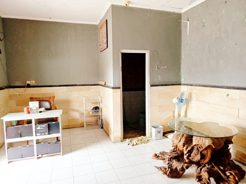 DIJUAL Homestay/Penginapan di Belakang SGM dekat exit tol Prambanan - Klaten.