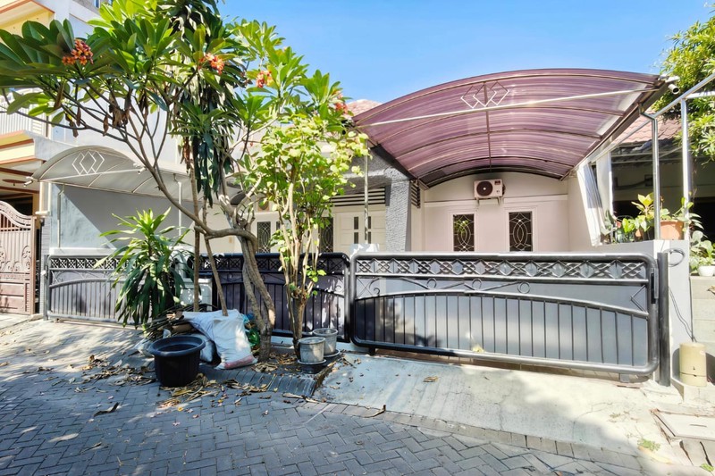 Dijual Rumah Siap Huni di Palm Spring Regency Jambangan Surabaya