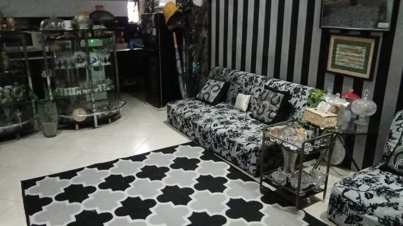 Lelang Bangunan 3 Lantai - Tebet Utara, Jaksel