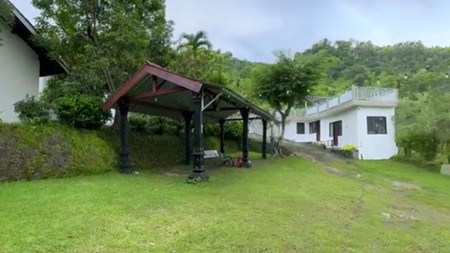 Peluang Investasi Hotel Aktif Strategis Tepat di Depan Objek Wisata Waduk Gajah Mungkur, Sendang, Wonogiri, Jawatengah