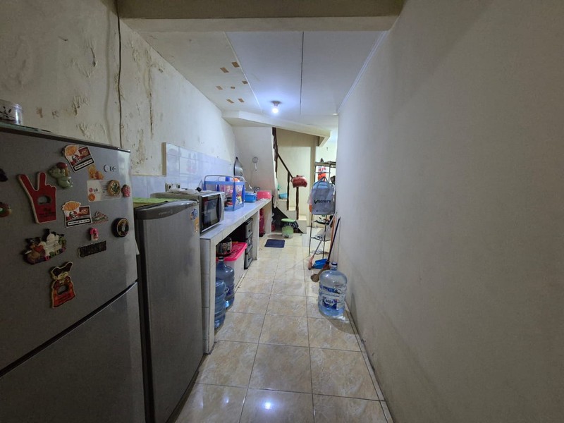 Rumah Sunter 1¼ Lantai