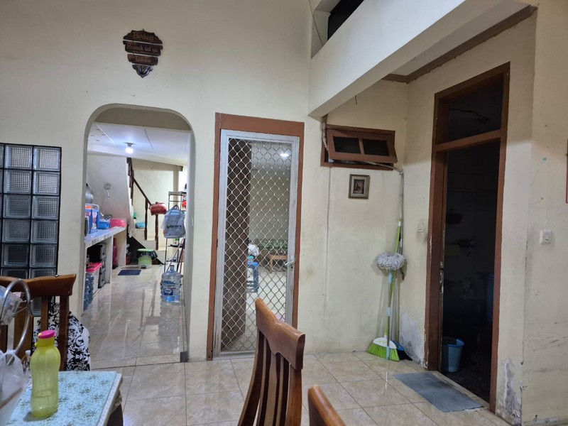 Rumah Sunter 1¼ Lantai