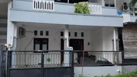 Disewakan Rumah 3 Lantai Bukit Palma Citraland Surabaya  