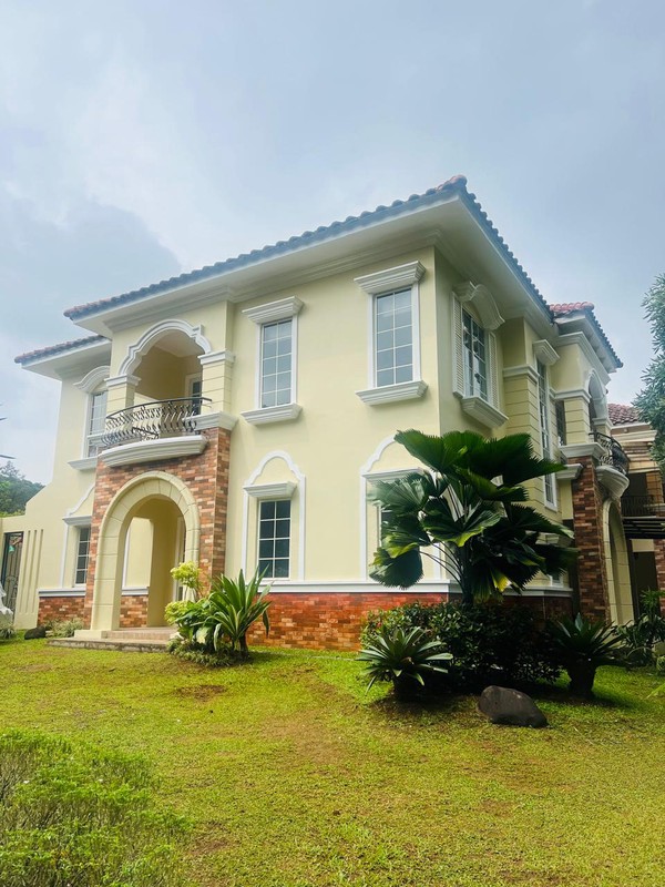 Rumah Sudut Siap Huni di The Green BSD Dekat Tol dan Stasiun Kereta