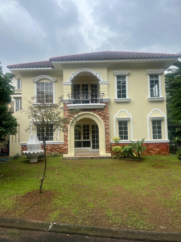 Rumah Sudut Siap Huni di The Green BSD Dekat Tol dan Stasiun Kereta