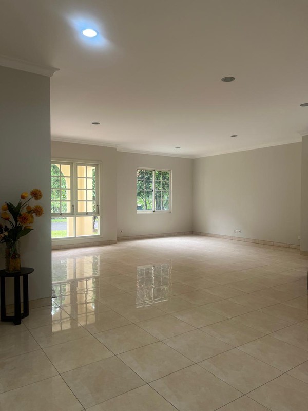 Rumah Sudut Siap Huni di The Green BSD Dekat Tol dan Stasiun Kereta