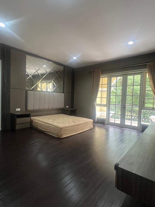 Rumah Sudut Siap Huni di The Green BSD Dekat Tol dan Stasiun Kereta