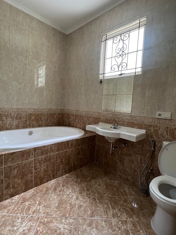 Rumah Sudut Siap Huni di The Green BSD Dekat Tol dan Stasiun Kereta