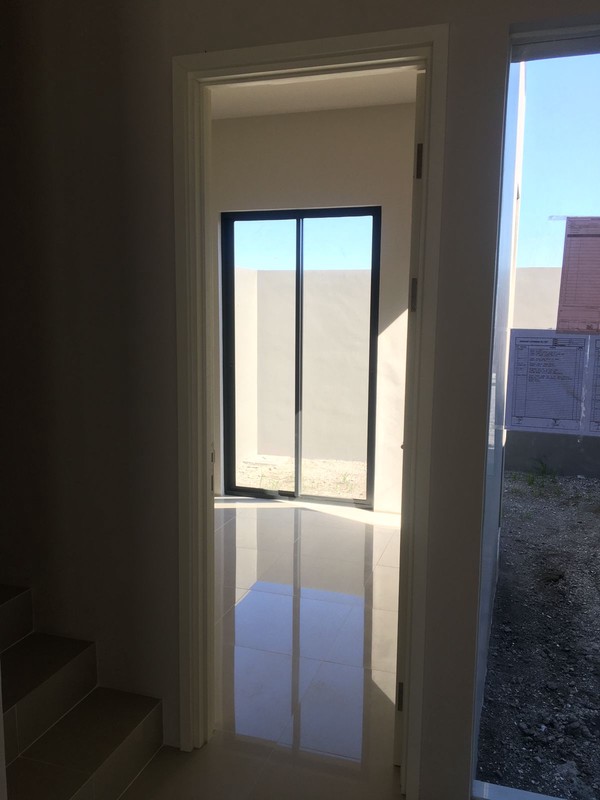 Dijual Rumah Tipe Ivory Deluxe Grandsunrise Eclipse Surabaya  