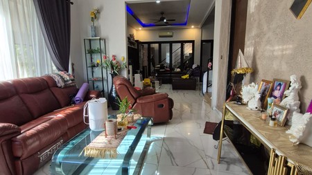Hunian Hoek Mewah & Full Furnished - Suvarna Sutera