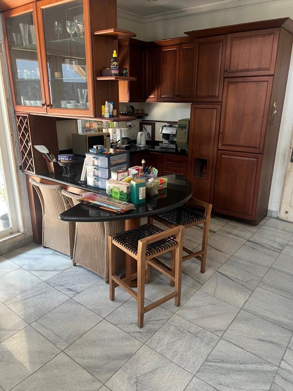 Rumah Huk 2 Lantai di taman Giri Loka BSD Dekat Akses Tol