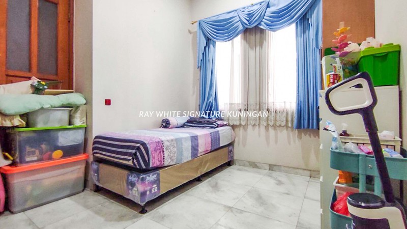 Dijual Rumah Mewah Terawat di dekat Kawasan Permata Hijau, Jakarta Selatan