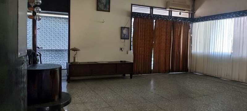 Di jual rumah asri di warung jati barat, pejaten