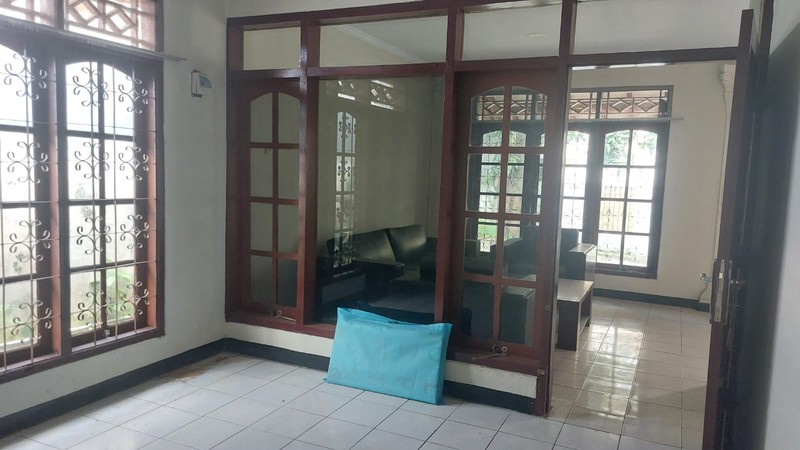 Dijual Rumah cocok utk usaha di Tanjung Barat