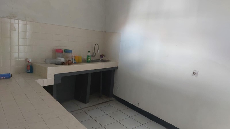 Dijual Rumah cocok utk usaha di Tanjung Barat