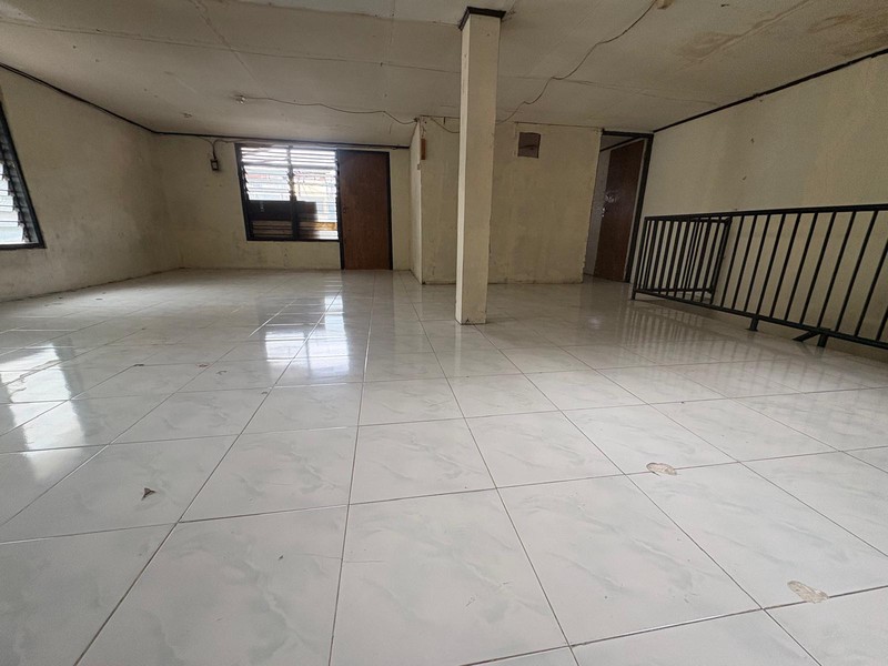 Rumah Jl Laksa Luas 79m2, Jembatan Lima, Jakarta Barat Daerah strategis