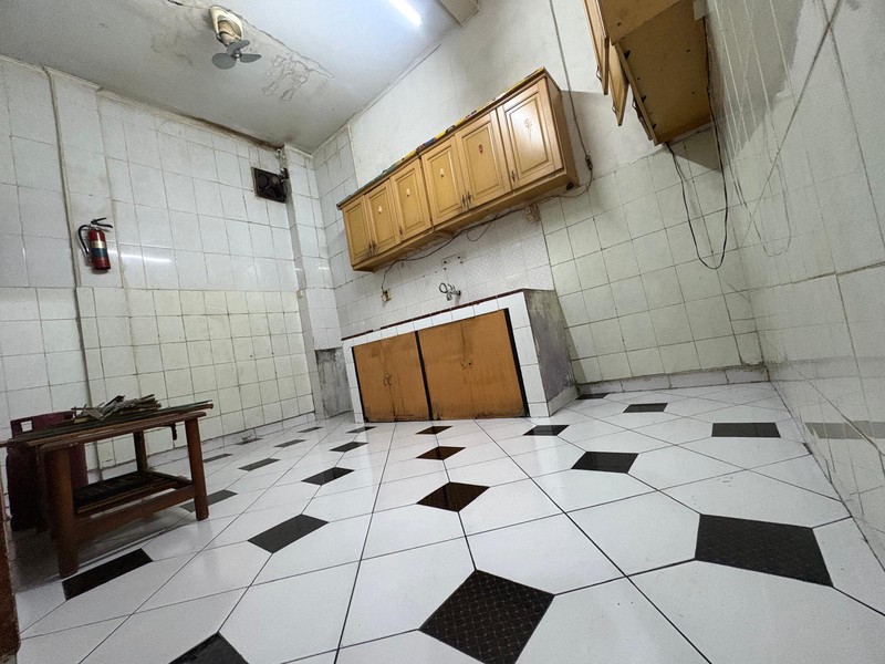 Rumah Jl Laksa Luas 60m2, Jembatan Lima, Jakarta Barat Daerah strategis