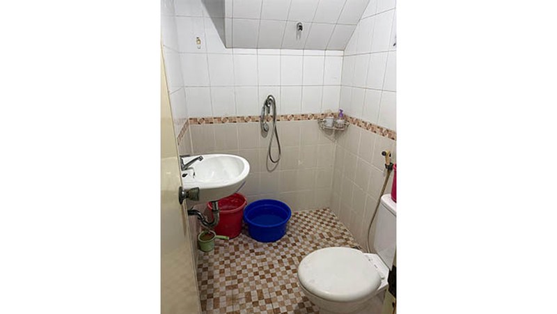 Rumah Jl Laksa Luas 60m2, Jembatan Lima, Jakarta Barat Daerah strategis