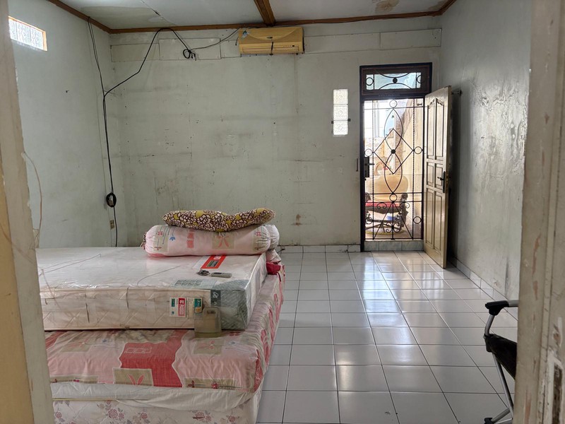 Rumah Jl Laksa Luas 60m2, Jembatan Lima, Jakarta Barat Daerah strategis