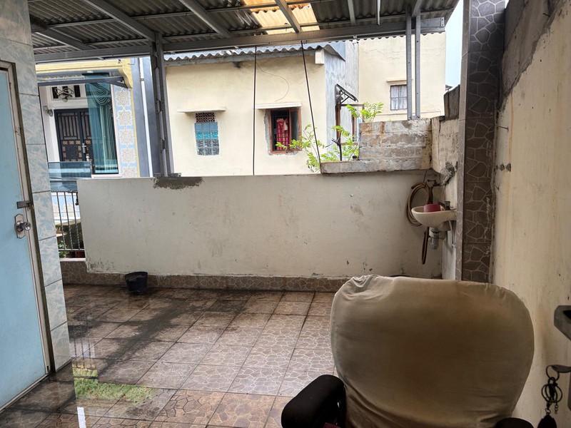 Rumah Jl Laksa Luas 60m2, Jembatan Lima, Jakarta Barat Daerah strategis