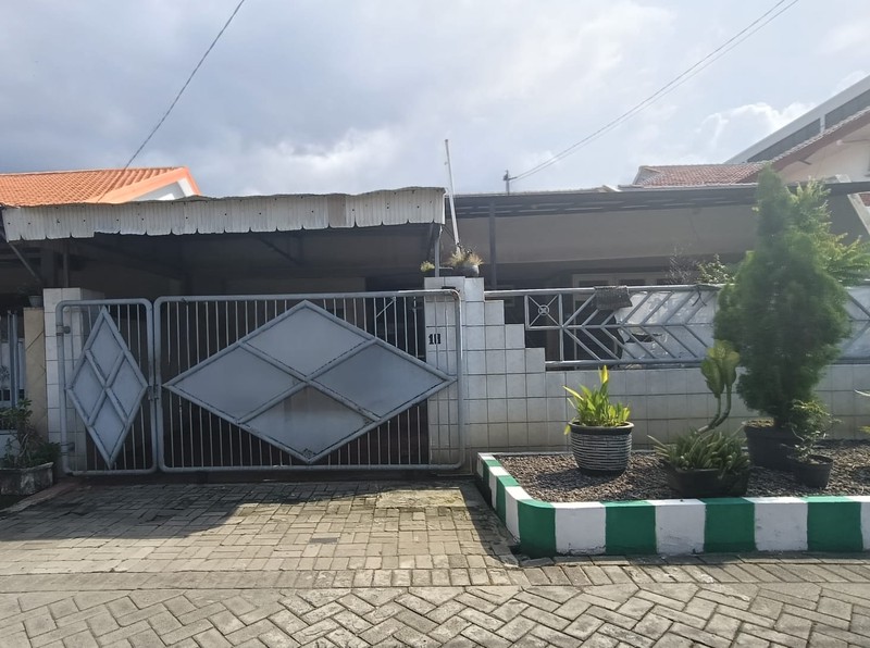 DIJUAL CEPAT RUMAH LAMA MASIH SIAP HUNI TENGGILIS