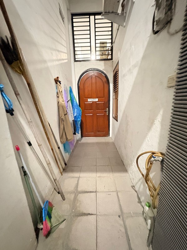 DIJUAL RUMAH KOS - KARANG MENJANGAN, SURABAYA