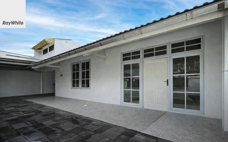 FOR SALE Komplek Liga Mas Pancoran Rumah 2 Lantai Jakarta Selatan