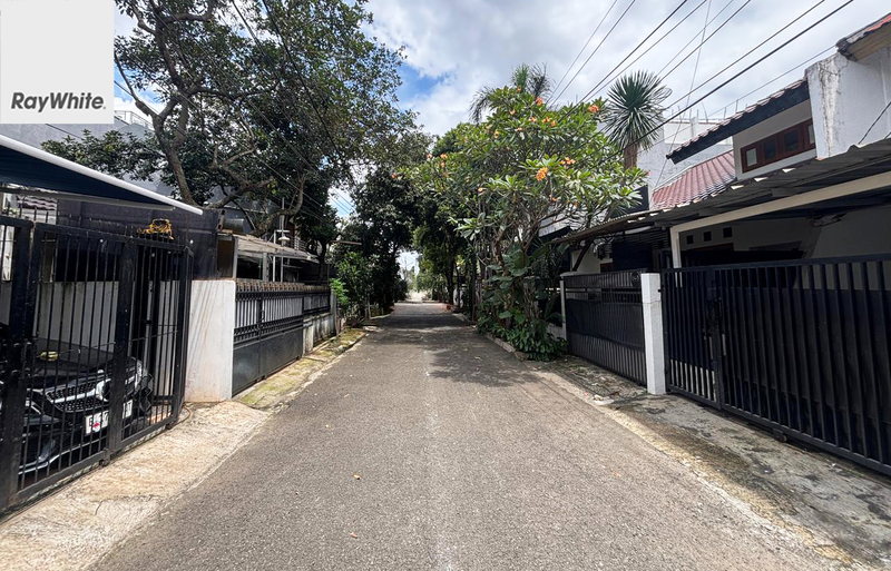 FOR SALE Komplek Liga Mas Pancoran Rumah 2 Lantai Jakarta Selatan