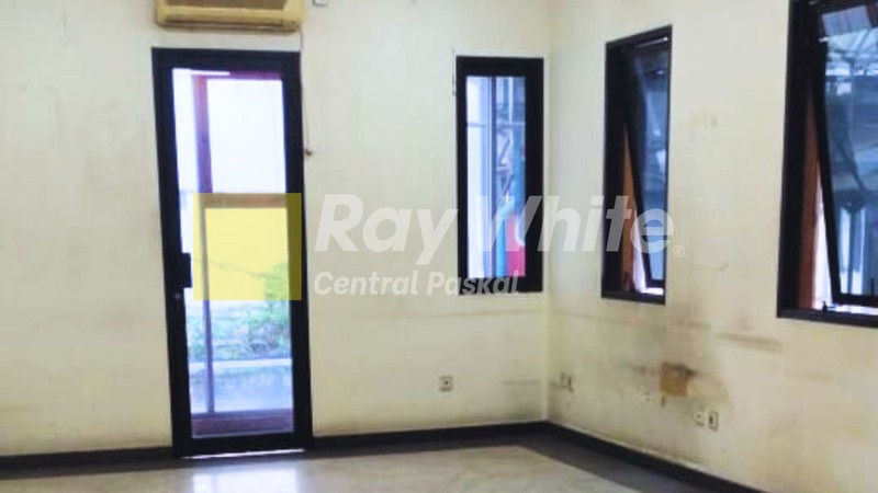 3 Ruko Rendeng di Lokasi Strategis