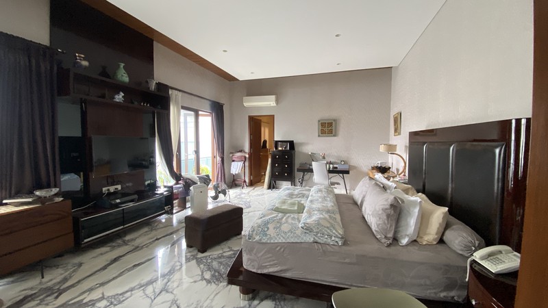 Di jual Rumah mewah dengan gaya modern minimalis di lokasi premium jakarta selatan