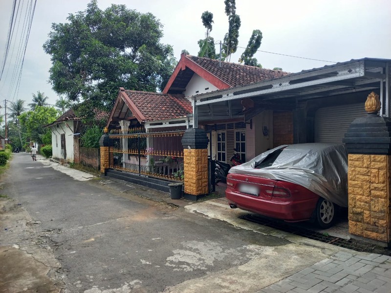 Rumah Luas 276 Meter Persegi Lokasi Dekat Pasar Induk Godean, Sidoluhur, Sleman