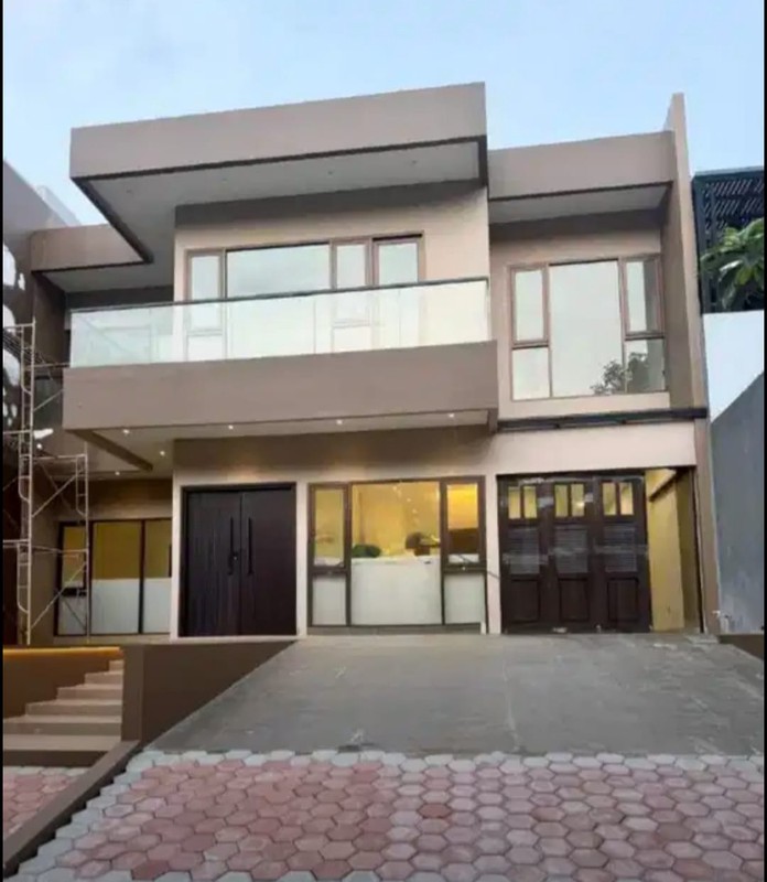 Dijual Rumah Brand New, Cantik Bagus, Kemanan 24 Jam dalam Cluster di Bintaro