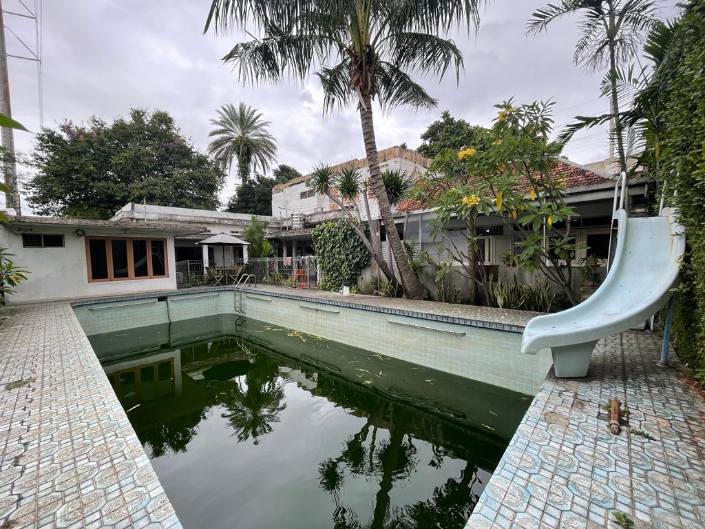 Di Jual Rumah 2 Lantai di Jl. Sisingamangaraja Dekat Area Perkantoran Jaksel